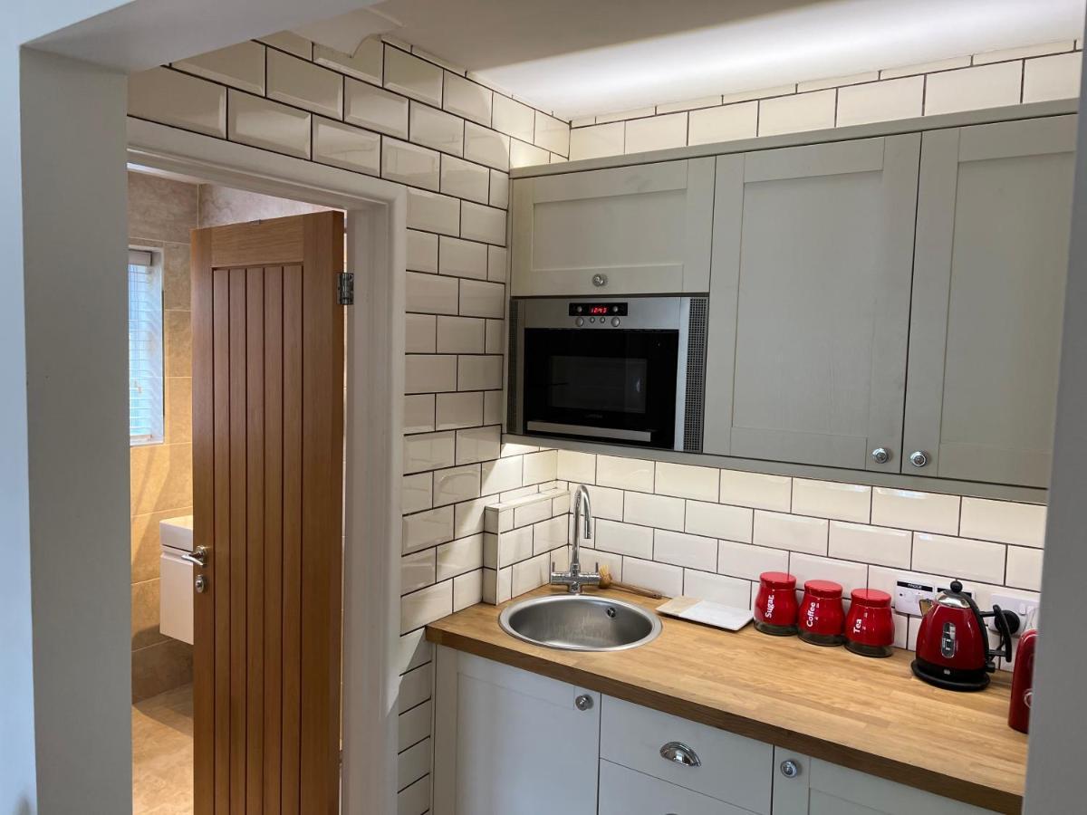 No 64 Bed And Breakfast Lymington Esterno foto