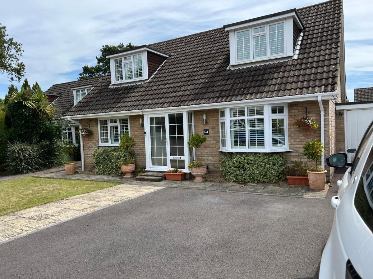 No 64 Bed And Breakfast Lymington Esterno foto